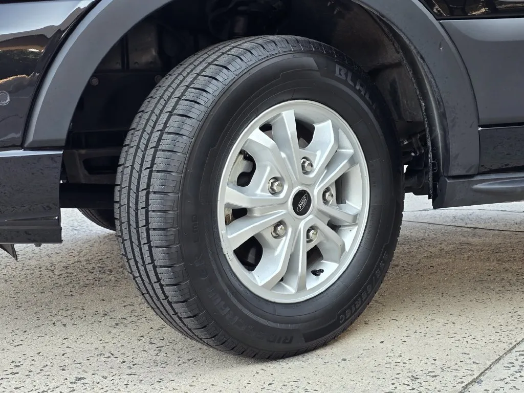 Ford Transit-350 photo 41
