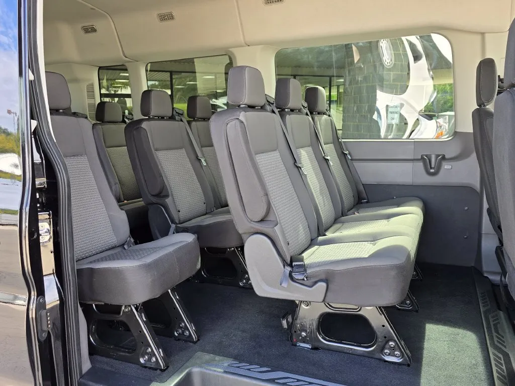 Ford Transit-350 photo 13