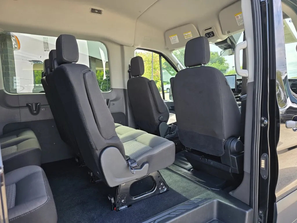 Ford Transit-350 photo 14