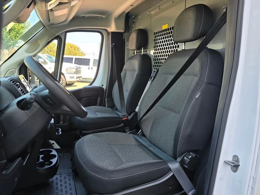Ram ProMaster 2500 photo 34