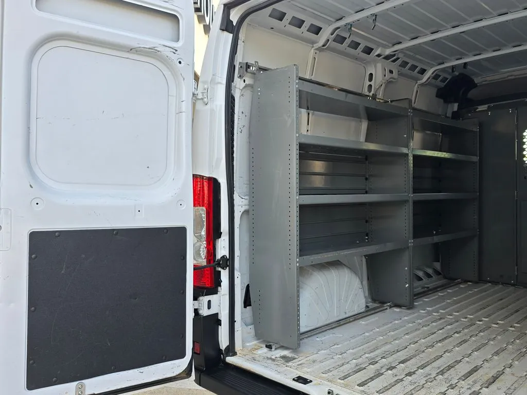 Ram ProMaster 2500 photo 14