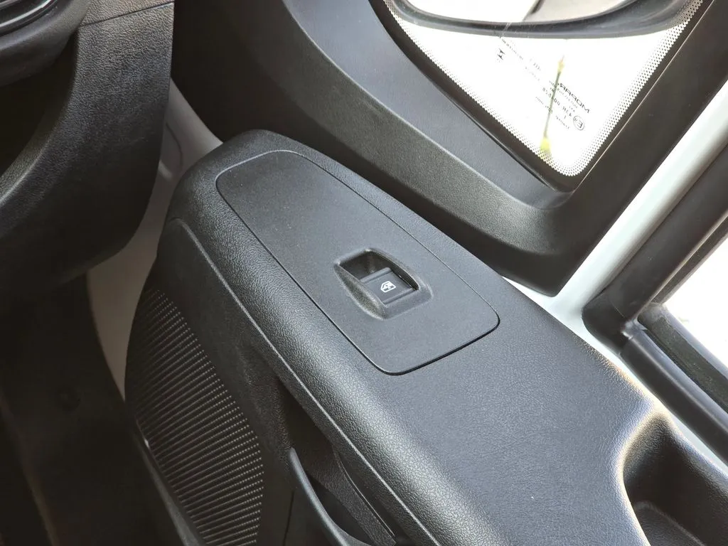 Ram ProMaster 2500 photo 40