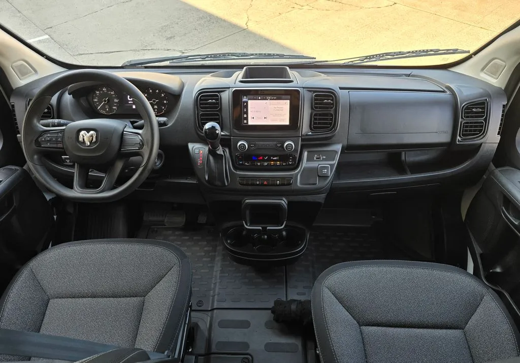 Ram ProMaster 2500 photo 23