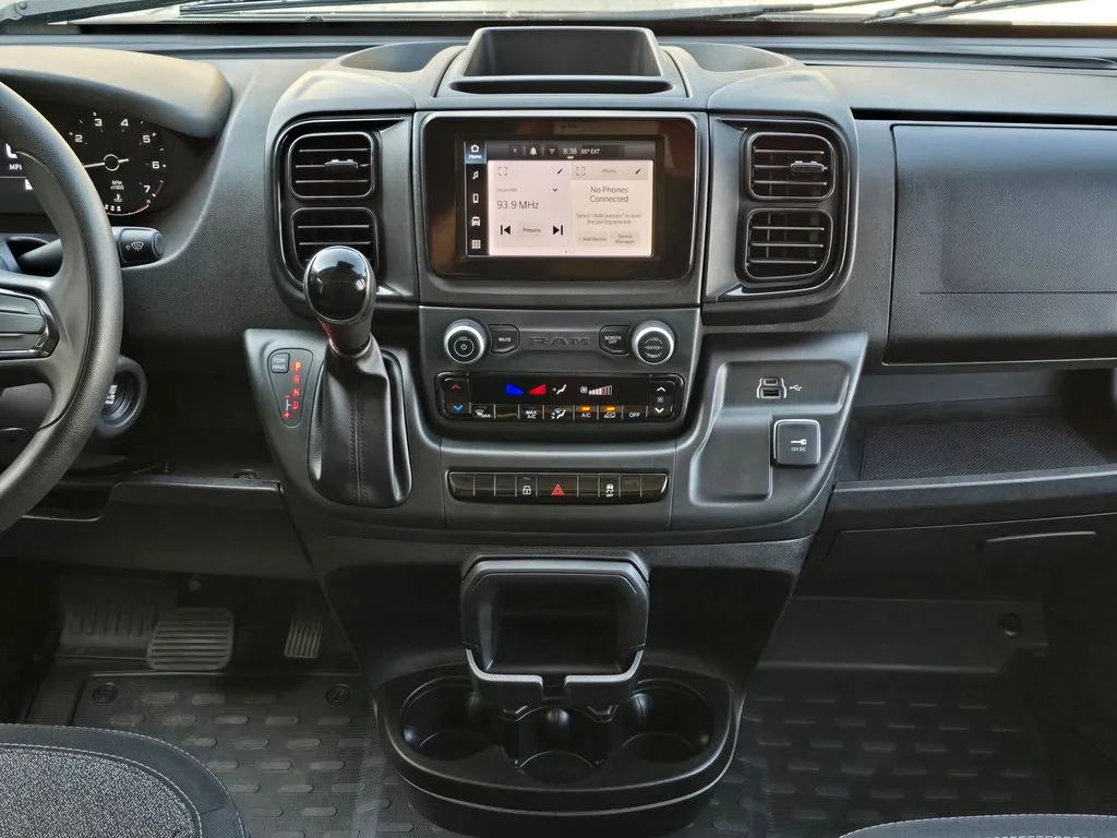 Ram ProMaster 2500 photo 24