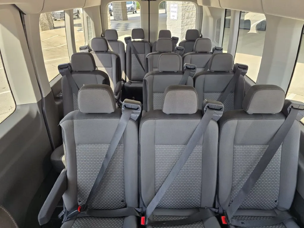 Ford Transit-350 photo 15