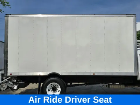 More photos of 2023 Ford F-650SD Thermo King V-520 Max 18ft Box w/Liftgate at Carolina Auto Warehouse, NC