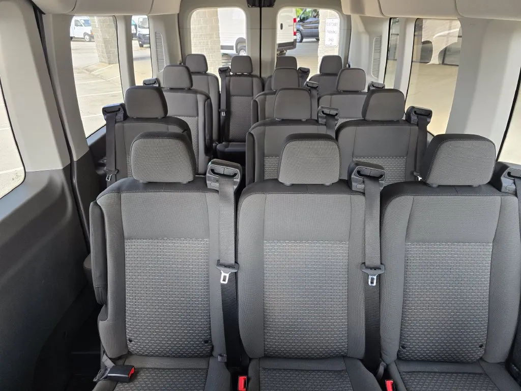 Ford Transit-350 photo 14