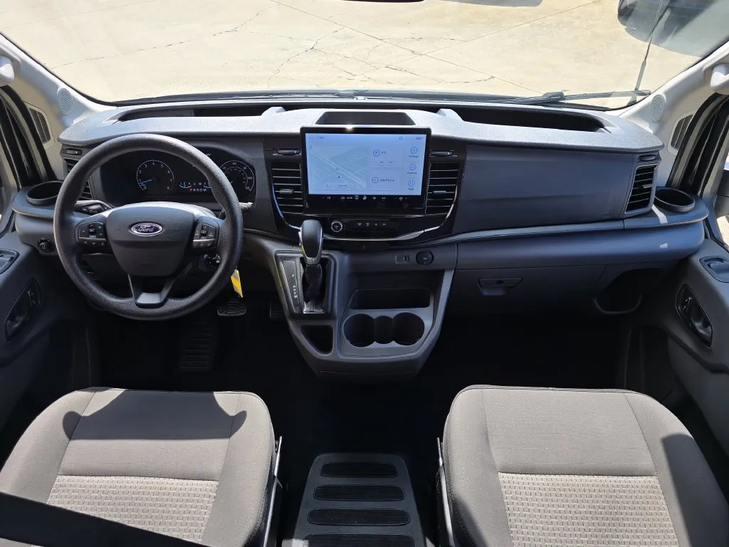 Ford Transit-350 photo 15