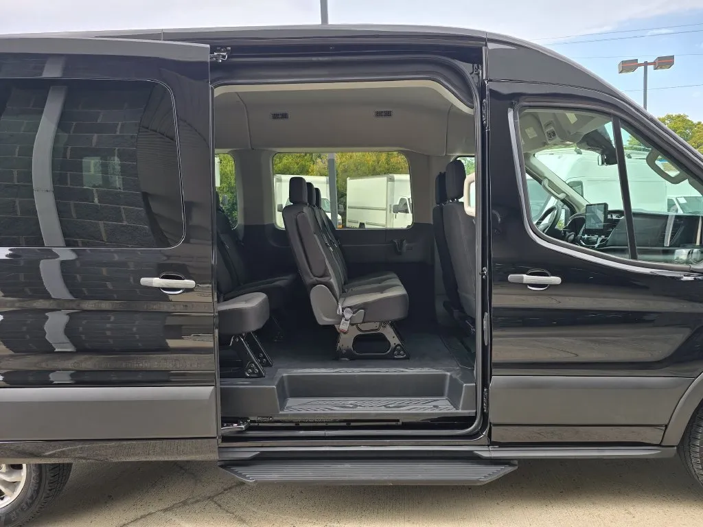 Ford Transit-350 photo 12