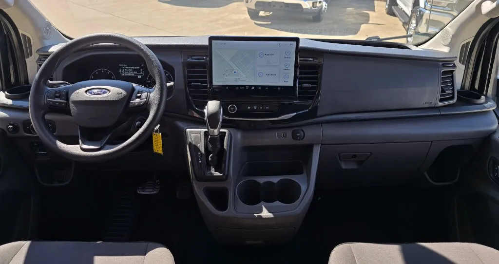 Ford Transit-350 photo 38