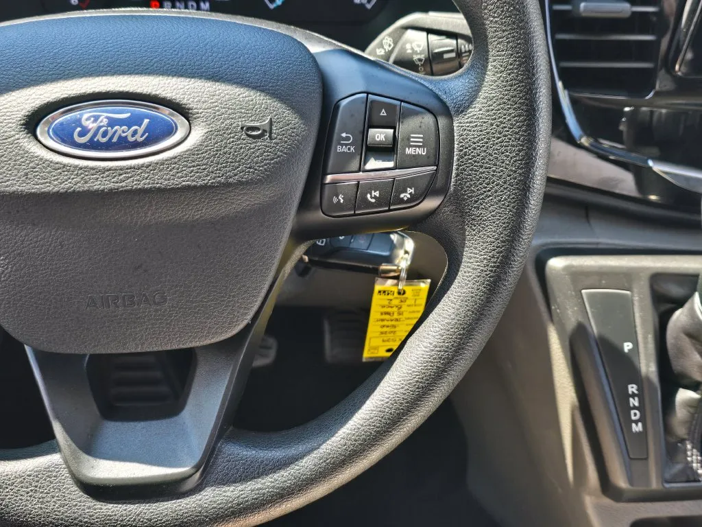 Ford Transit-350 photo 33