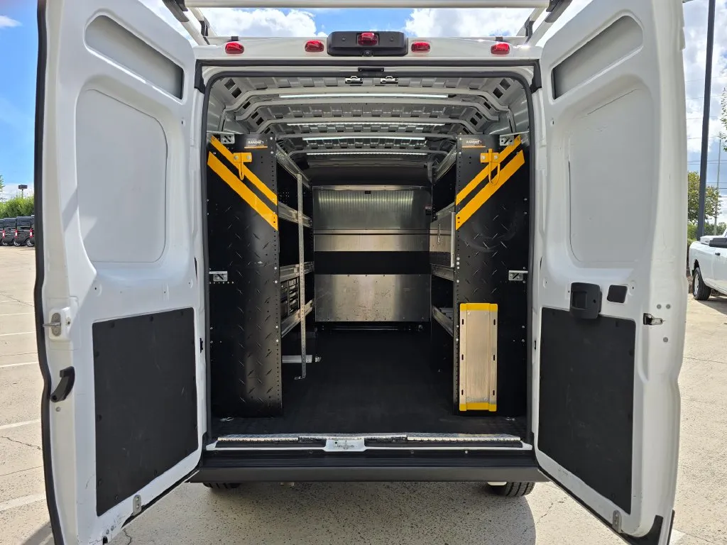 Ram ProMaster 2500 photo 11