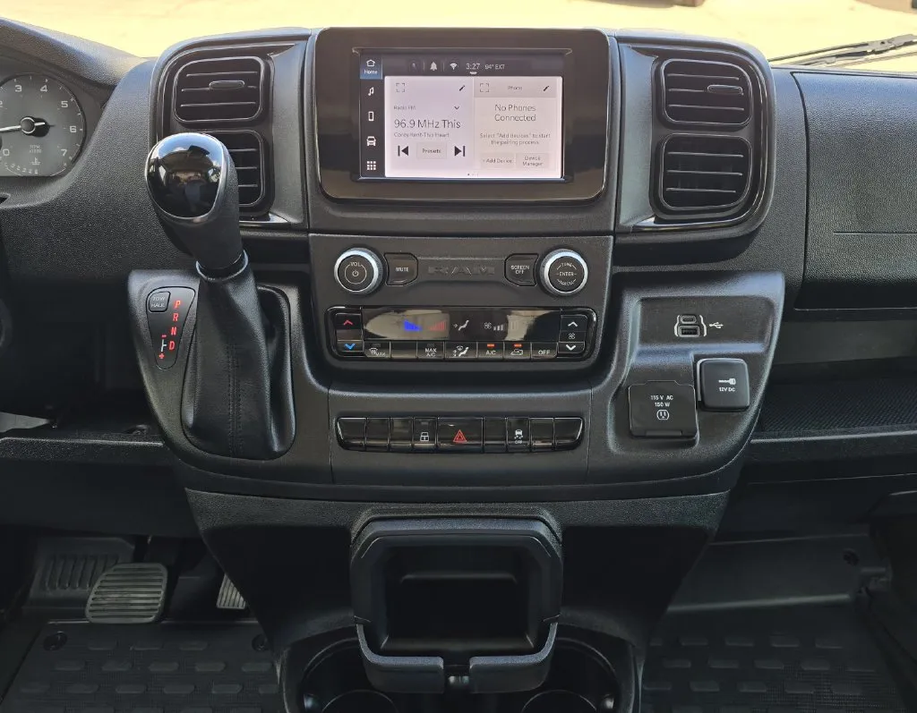 Ram ProMaster 2500 photo 33
