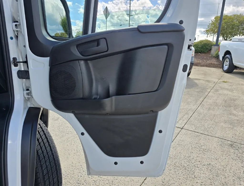 Ram ProMaster 2500 photo 31