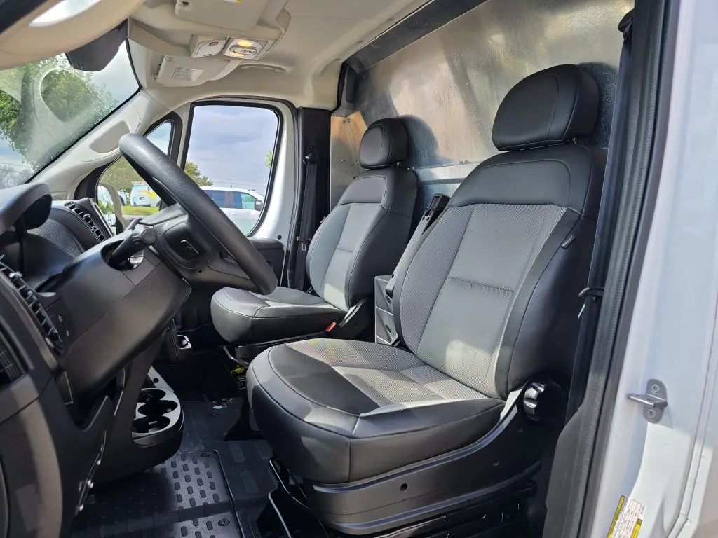 Ram ProMaster 2500 photo 26