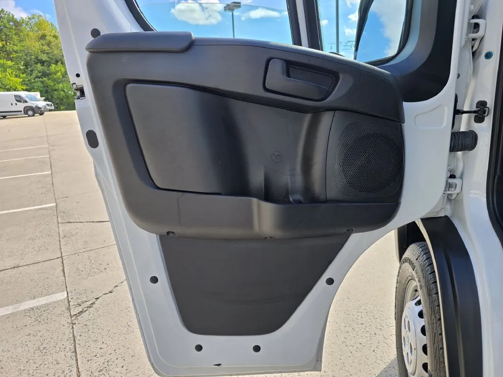 Ram ProMaster 2500 photo 27