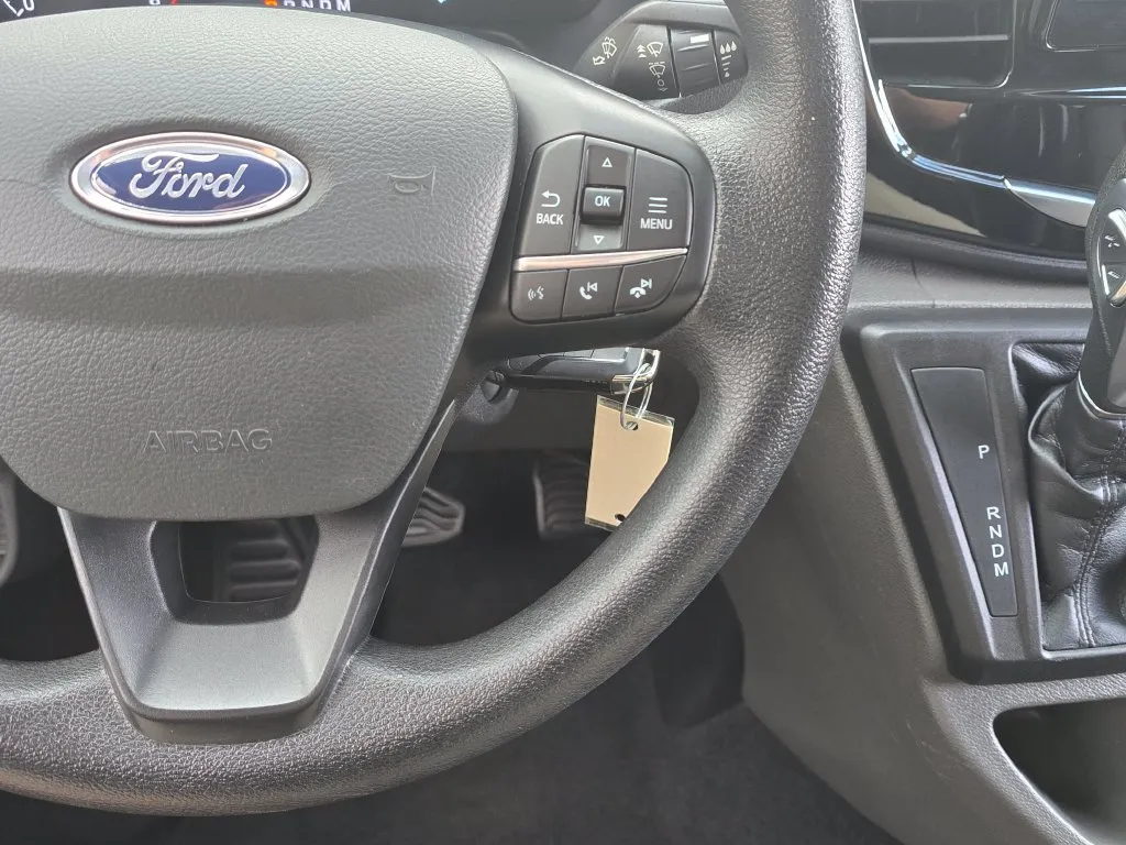 Ford Transit-350 photo 33