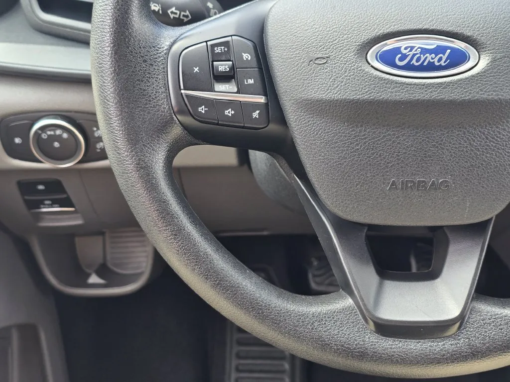 Ford Transit-350 photo 31