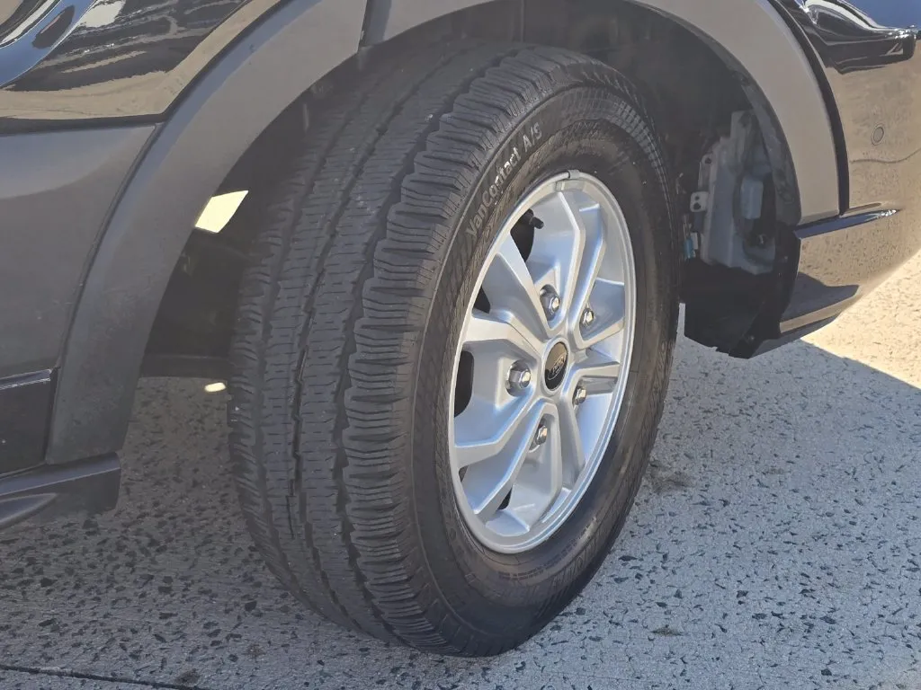 Ford Transit-350 photo 54