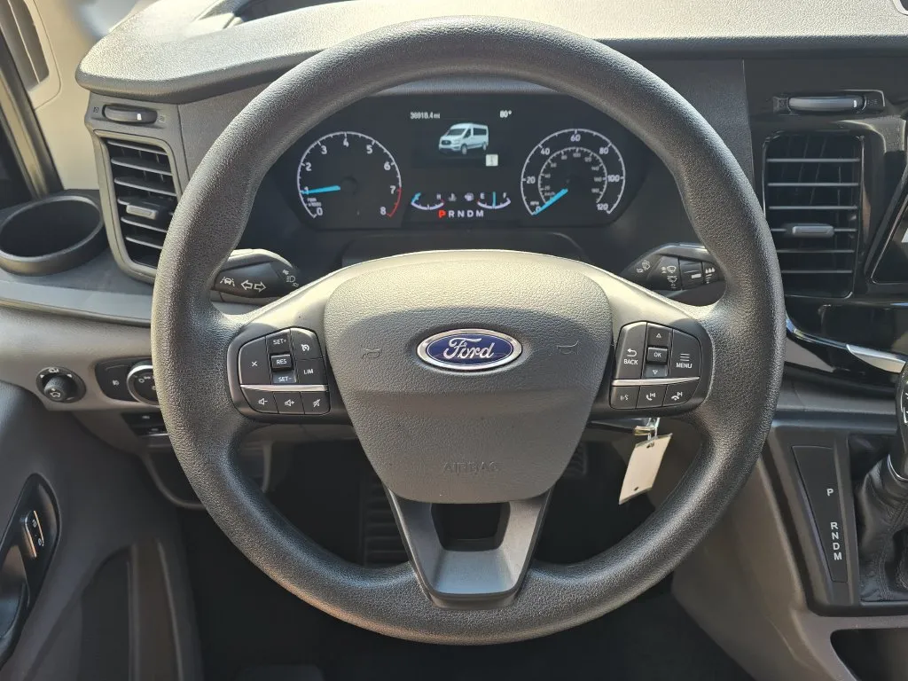 Ford Transit-350 photo 32