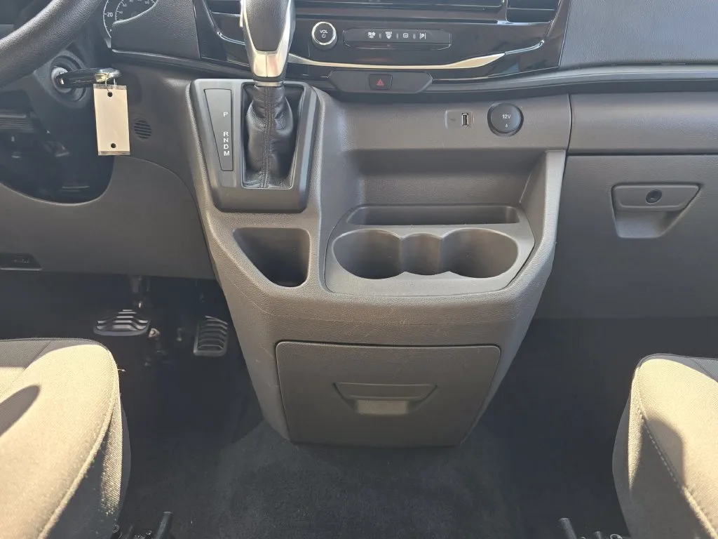 Ford Transit-350 photo 41