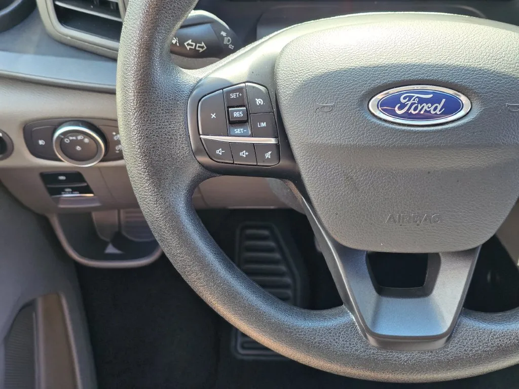 Ford Transit-350 photo 31