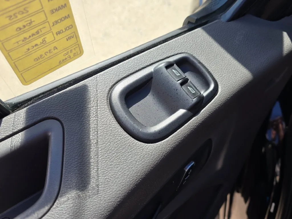 Ford Transit-350 photo 26