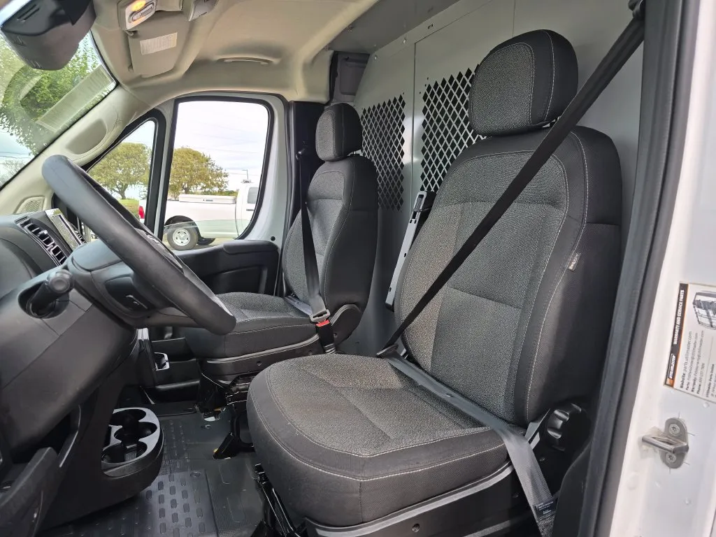 Ram ProMaster 2500 photo 27