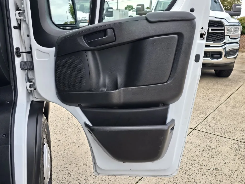 Ram ProMaster 2500 photo 24