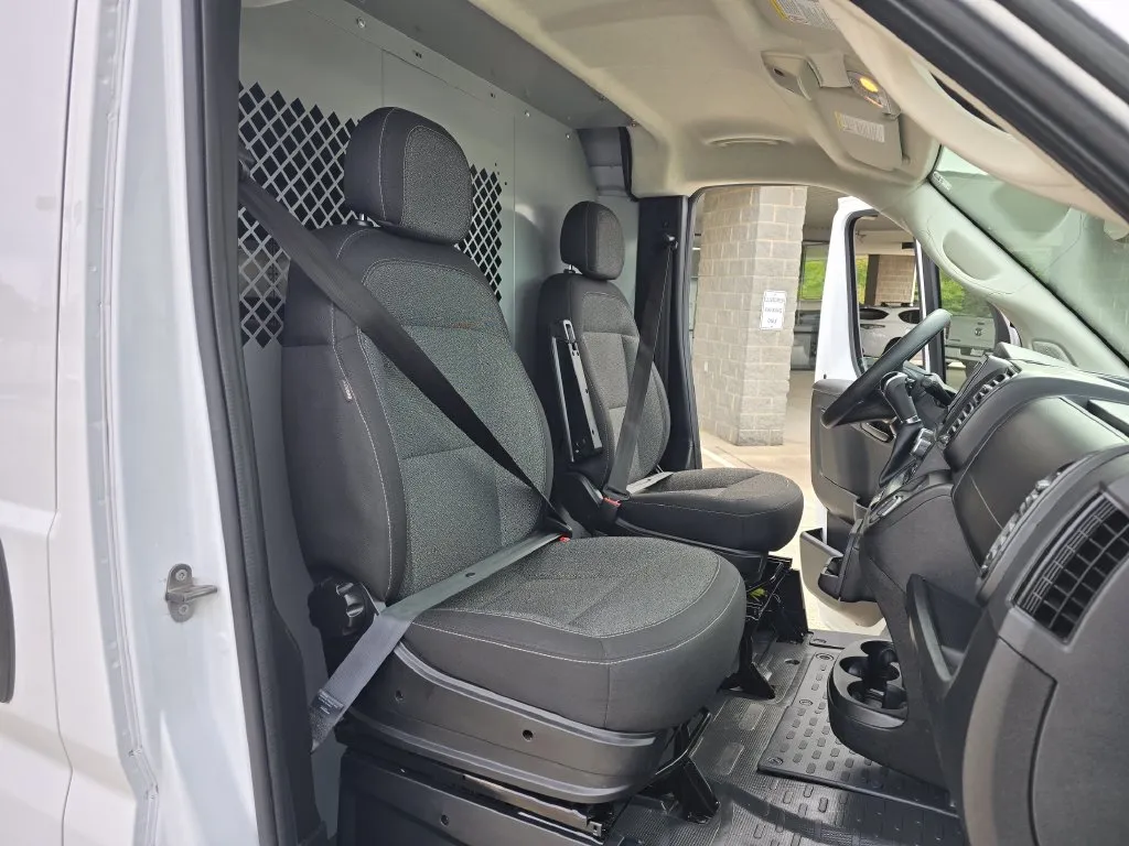 Ram ProMaster 2500 photo 30