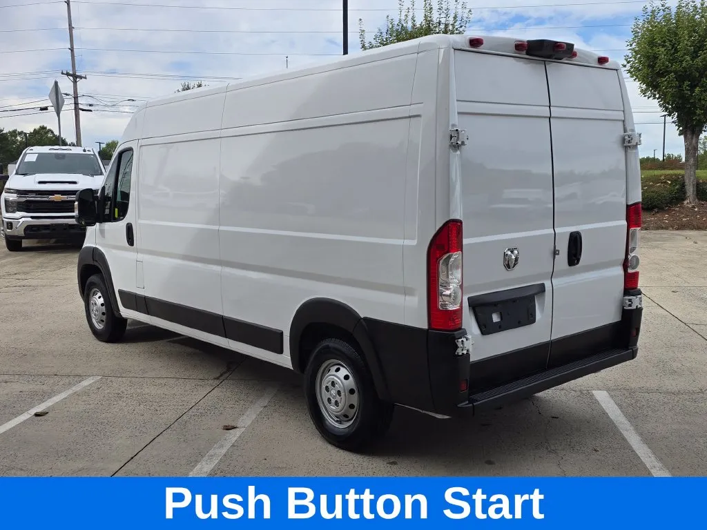 Ram ProMaster 2500 photo 8