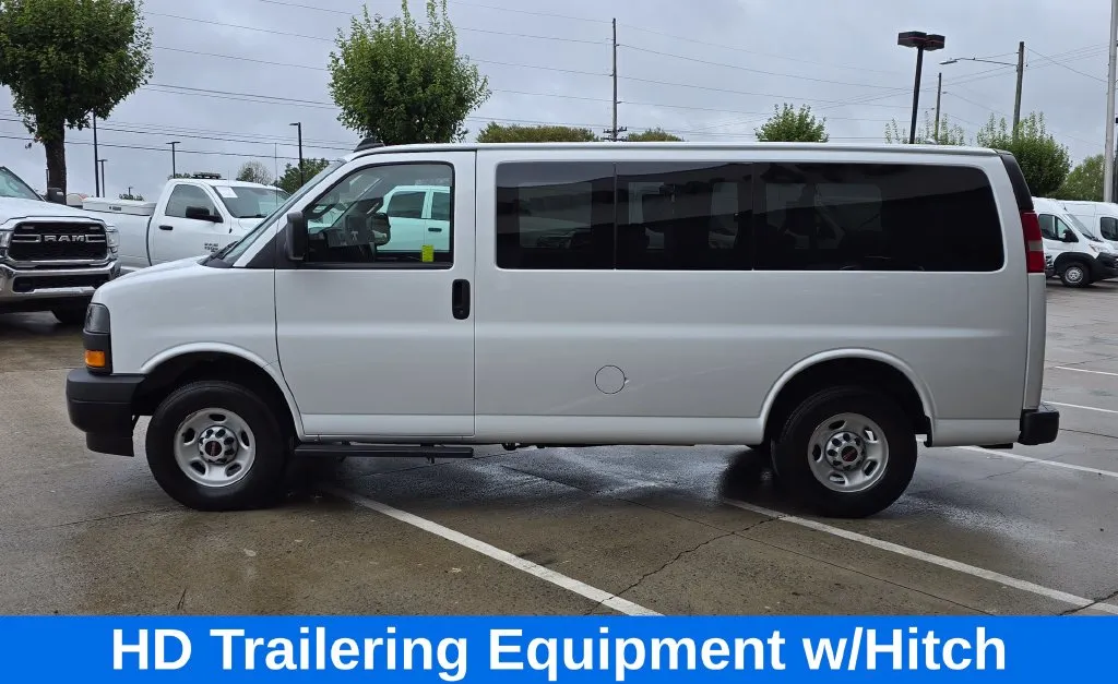 GMC Savana photo 8