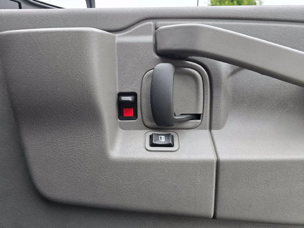 GMC Savana photo 33