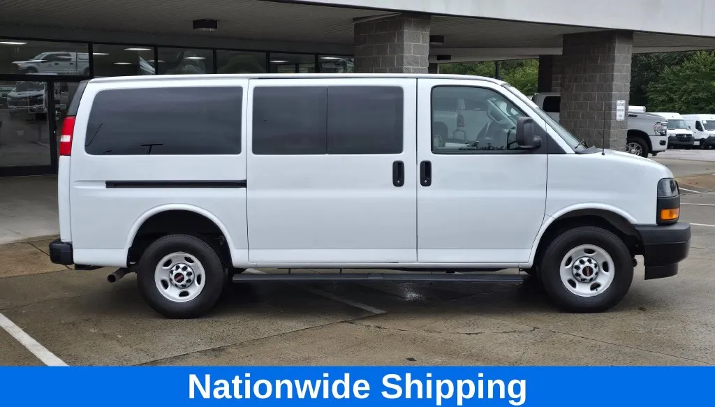GMC Savana photo 3
