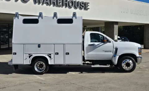 Photos of 2021 Chevrolet Silverado 6500 HD Enclosed Service Body for sale in Concord, NC at Carolina Auto Warehouse