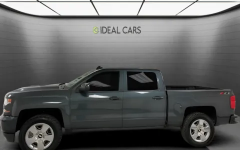 Blue 2018 Chevrolet Silverado 1500 4WD LT for sale in Mesa, AZ