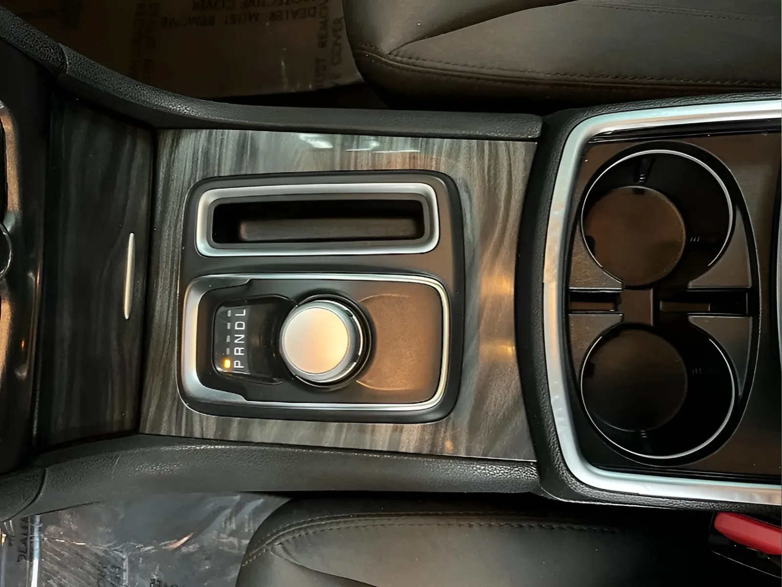 2022 Chrysler 300 Touring - Photo 22