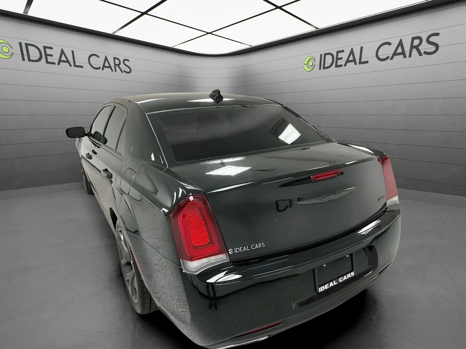 2022 Chrysler 300 Touring - Photo 7