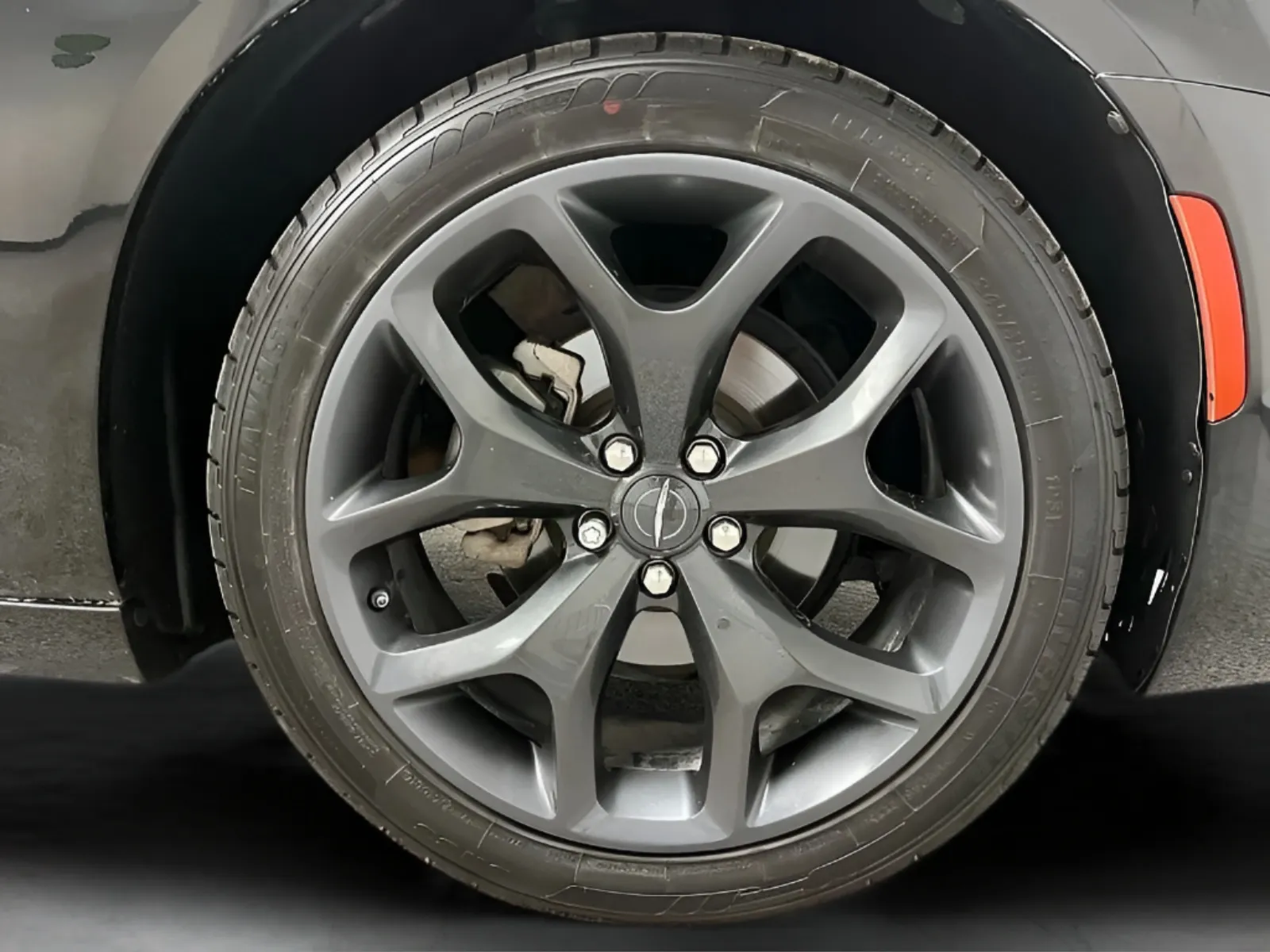2022 Chrysler 300 Touring - Photo 27
