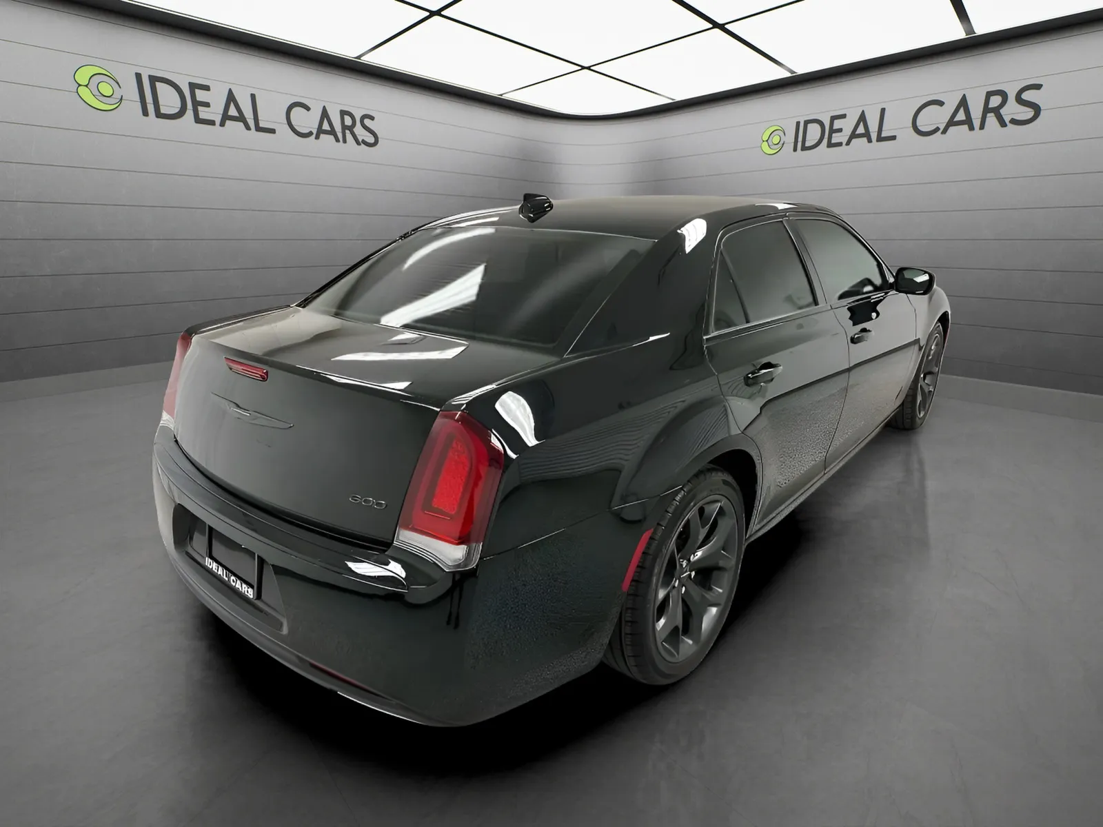 2022 Chrysler 300 Touring - Photo 5