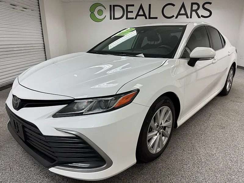 White 2023 Toyota Camry LE for sale in Mesa, AZ