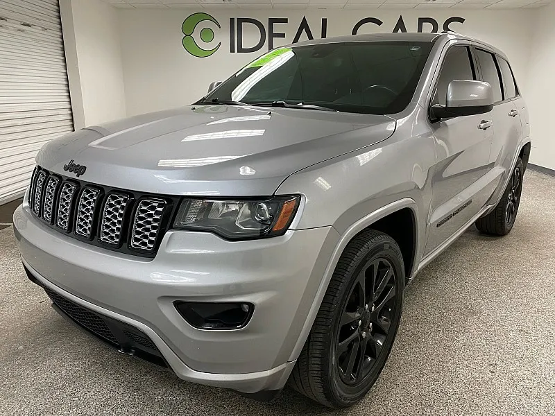 Silver 2020 Jeep Grand Cherokee Altitude for sale in Mesa, AZ