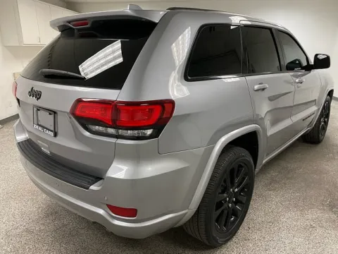 More photos of 2020 Jeep Grand Cherokee Altitude at Ideal Cars - East Mesa (Hill), AZ