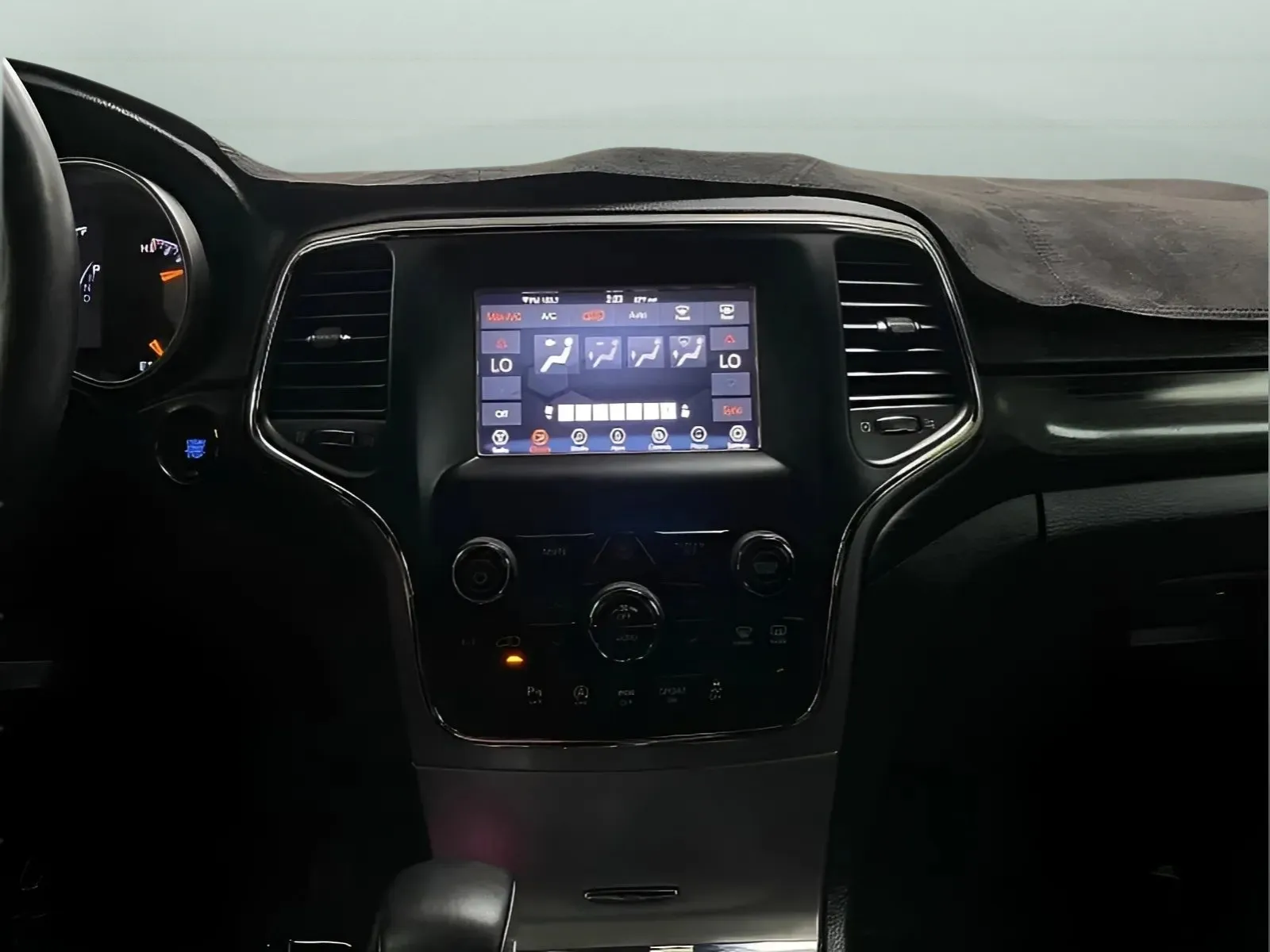 2021 Jeep Grand Cherokee Laredo E - Photo 19
