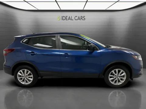 More photos of 2021 Nissan Rogue Sport S at Ideal Cars - East Mesa (Hill), AZ