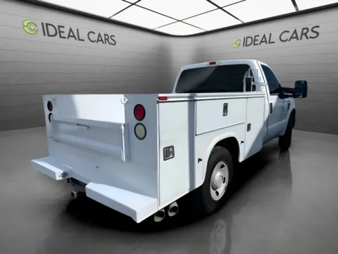 More photos of 2009 Ford Super Duty F-250 2WD XL at Ideal Cars - East Mesa (Hill), AZ