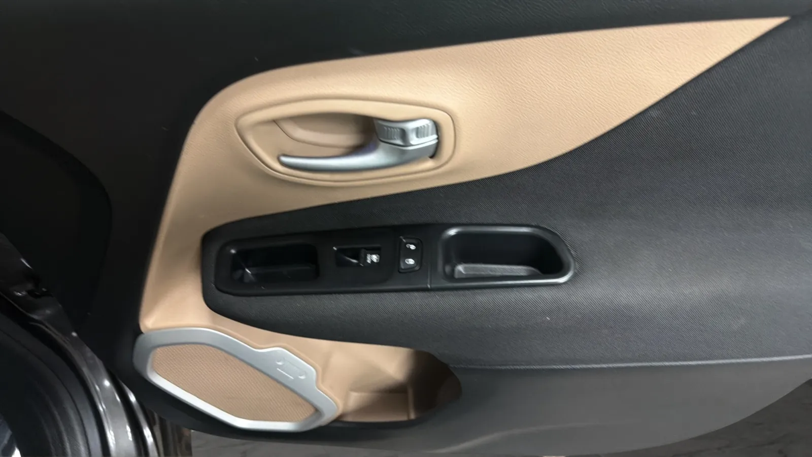 2018 Jeep Renegade Latitude - Photo 19