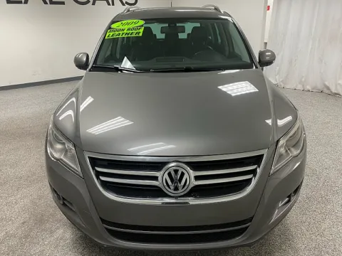 Photos of 2009 Volkswagen Tiguan SE w/Leather for sale in Mesa, AZ at Ideal Cars - East Mesa (Hill)