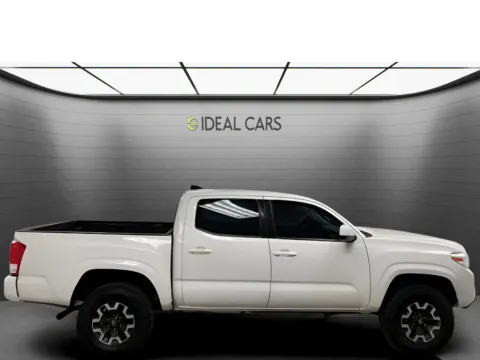 More photos of 2017 Toyota Tacoma 4WD SR at Ideal Cars - East Mesa (Hill), AZ