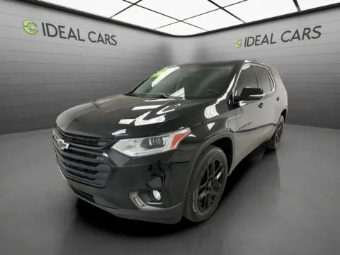 Black 2020 Chevrolet Traverse LT Cloth for sale in Mesa, AZ